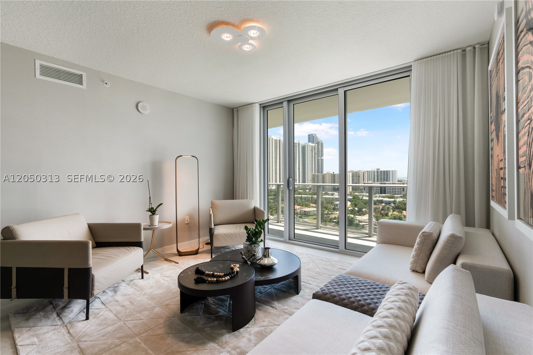 PARQUE TOWERS CONDO - Residential Lease