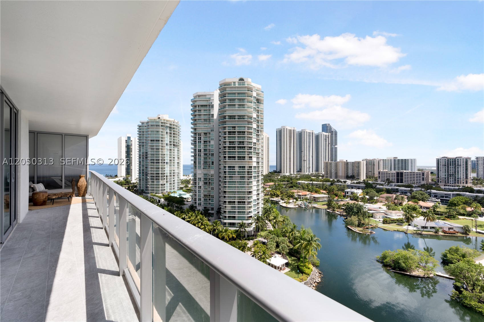PARQUE TOWERS CONDO - Residential Lease