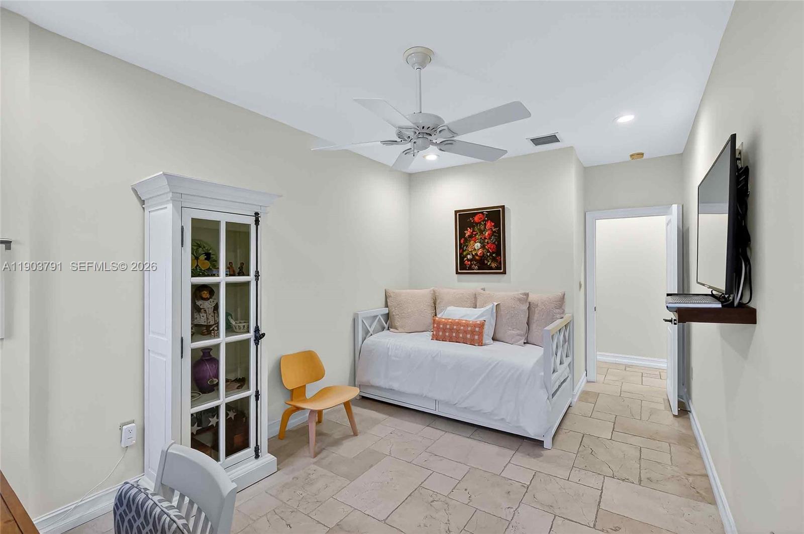 GORDON SHORES - Residential