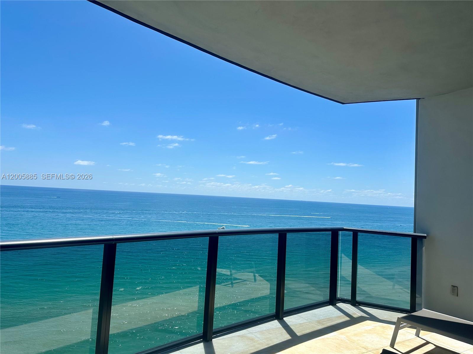 18555 COLLINS AVENUE COND - Residential