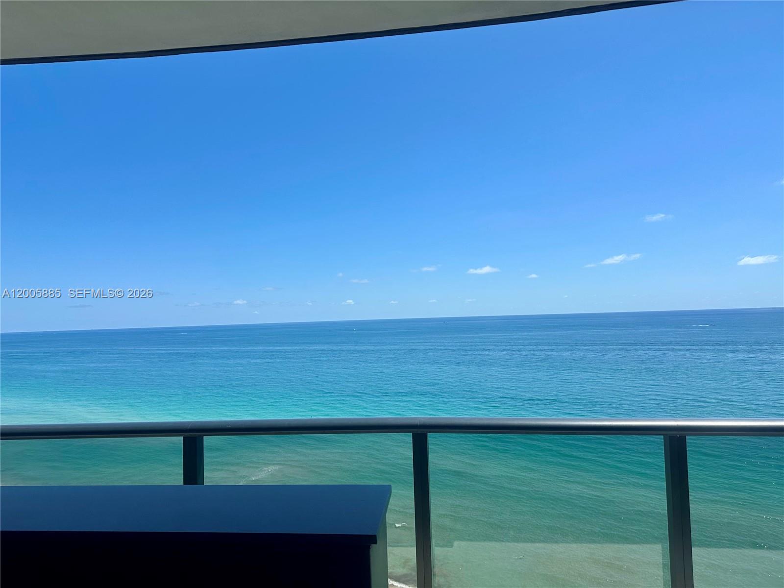 18555 COLLINS AVENUE COND - Residential