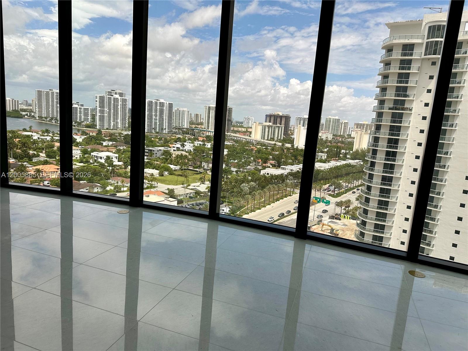 18555 COLLINS AVENUE COND - Residential