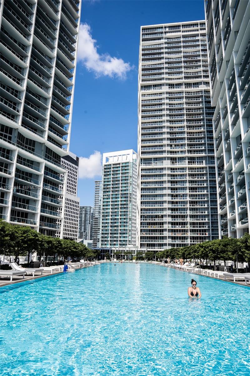 ICONBRICKELL CONDO NO 1 - Residential