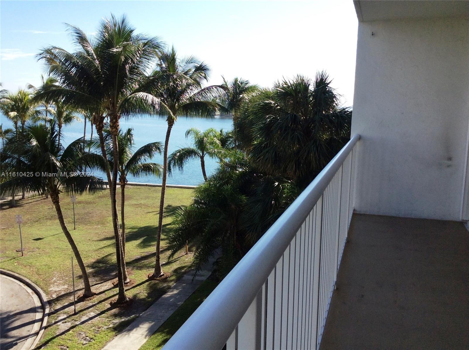 BRICKELL BISCAYNE CONDO - Residential Lease