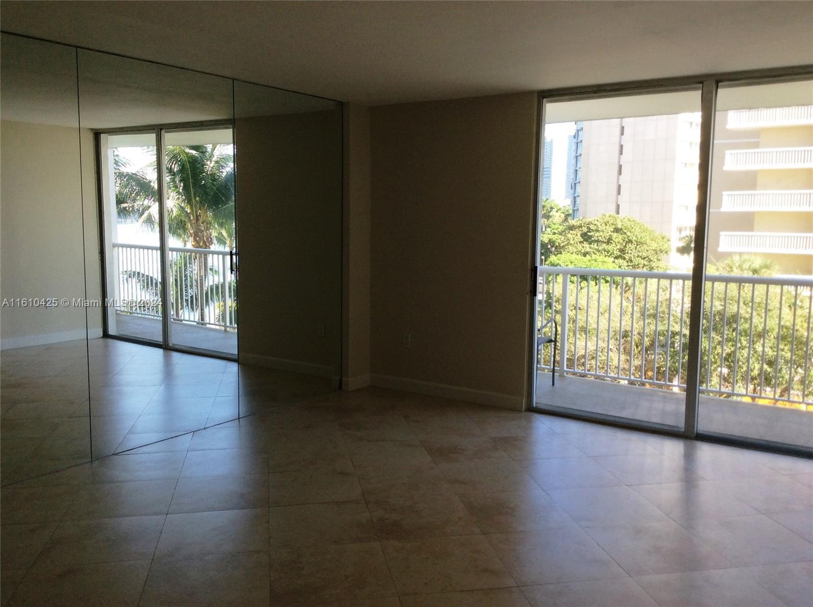BRICKELL BISCAYNE CONDO - Residential Lease