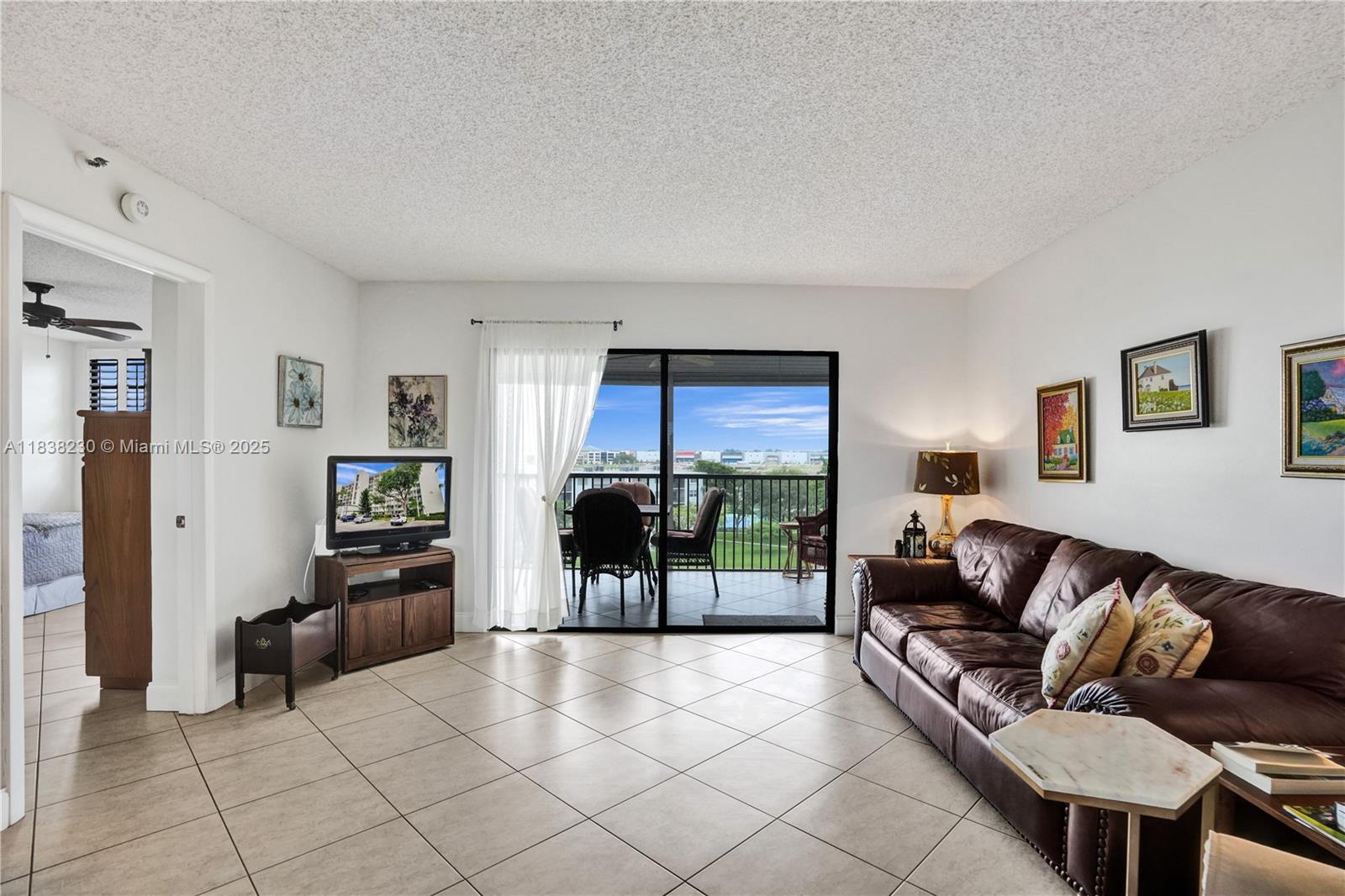 CYPRESS BEND CONDOMINIUM - Residential