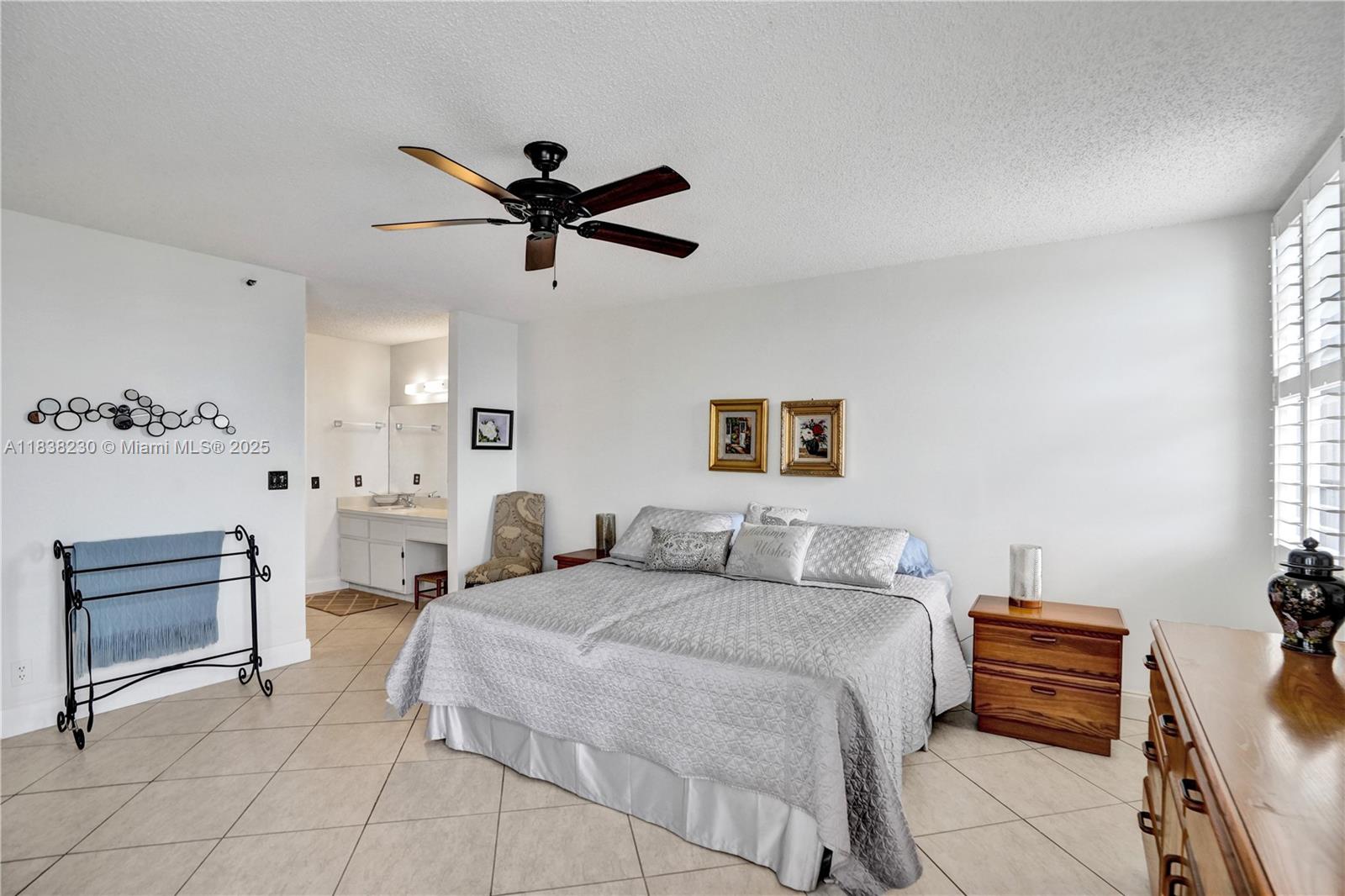 CYPRESS BEND CONDOMINIUM - Residential