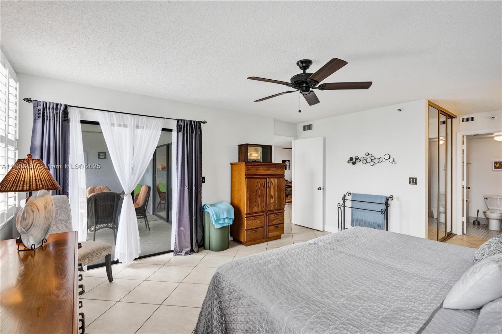 CYPRESS BEND CONDOMINIUM - Residential