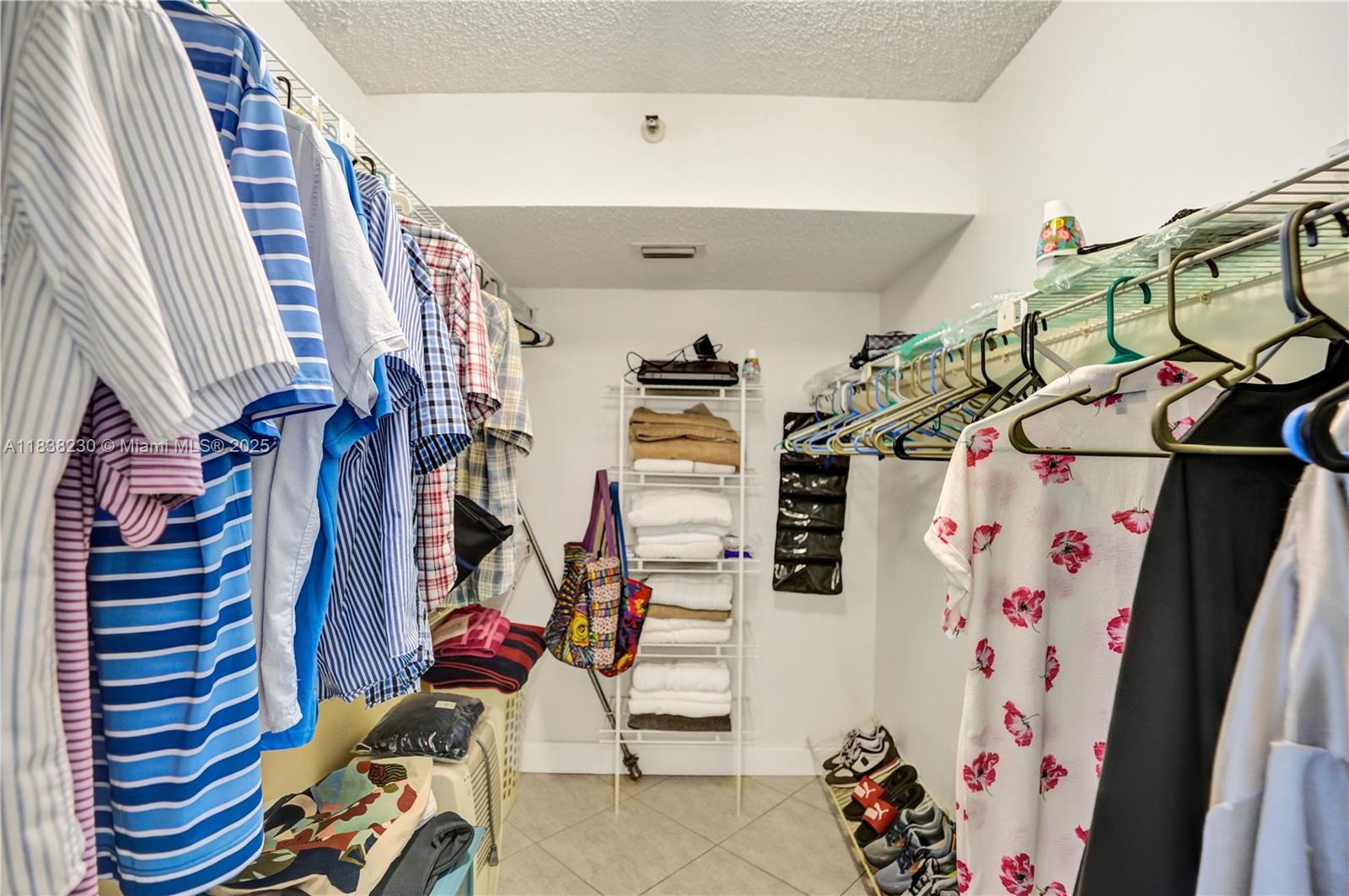 CYPRESS BEND CONDOMINIUM - Residential