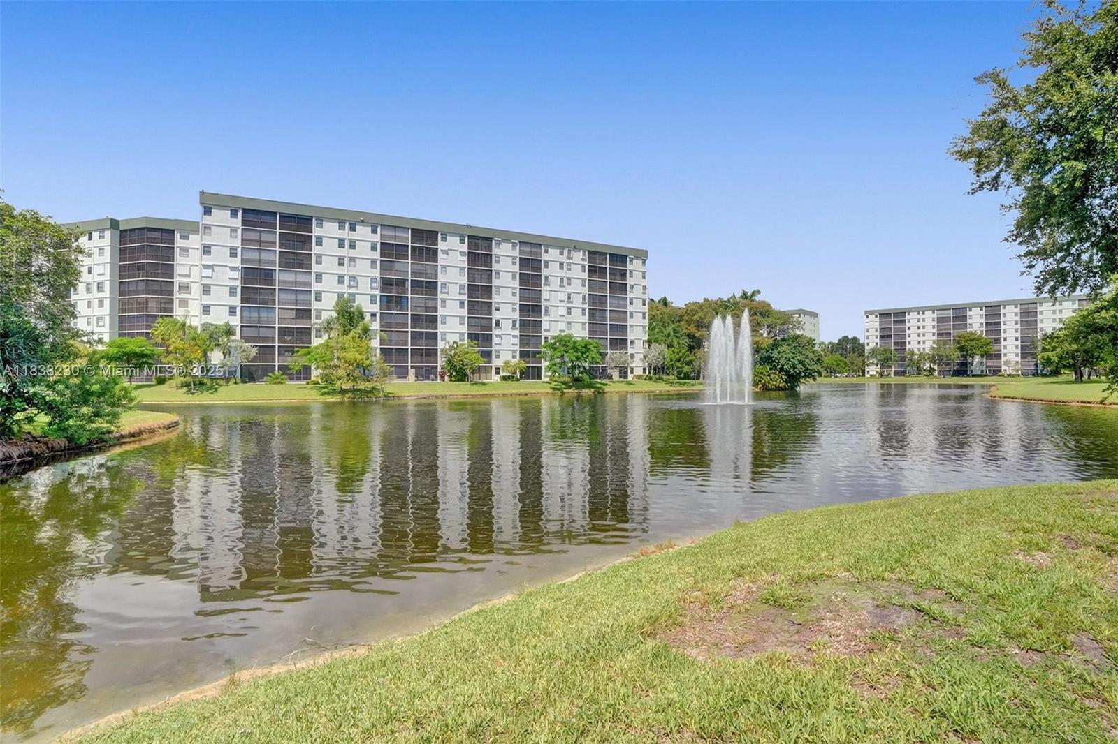 CYPRESS BEND CONDOMINIUM - Residential