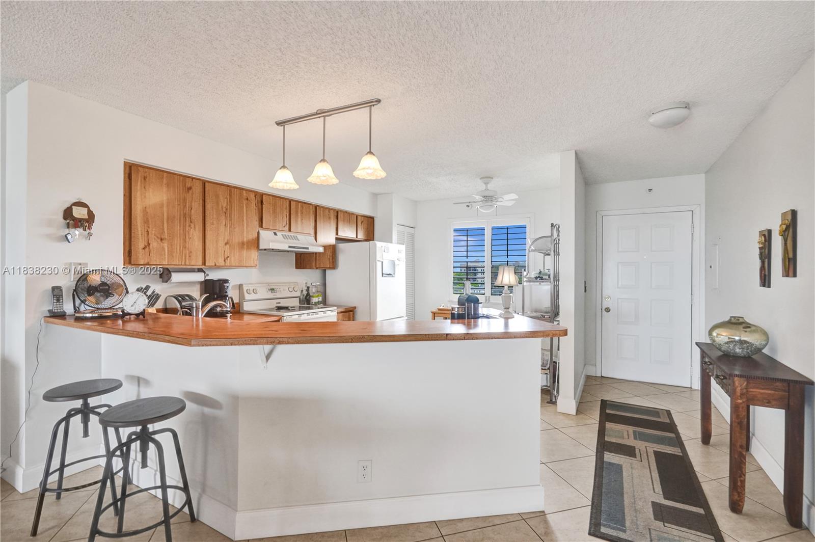 CYPRESS BEND CONDOMINIUM - Residential