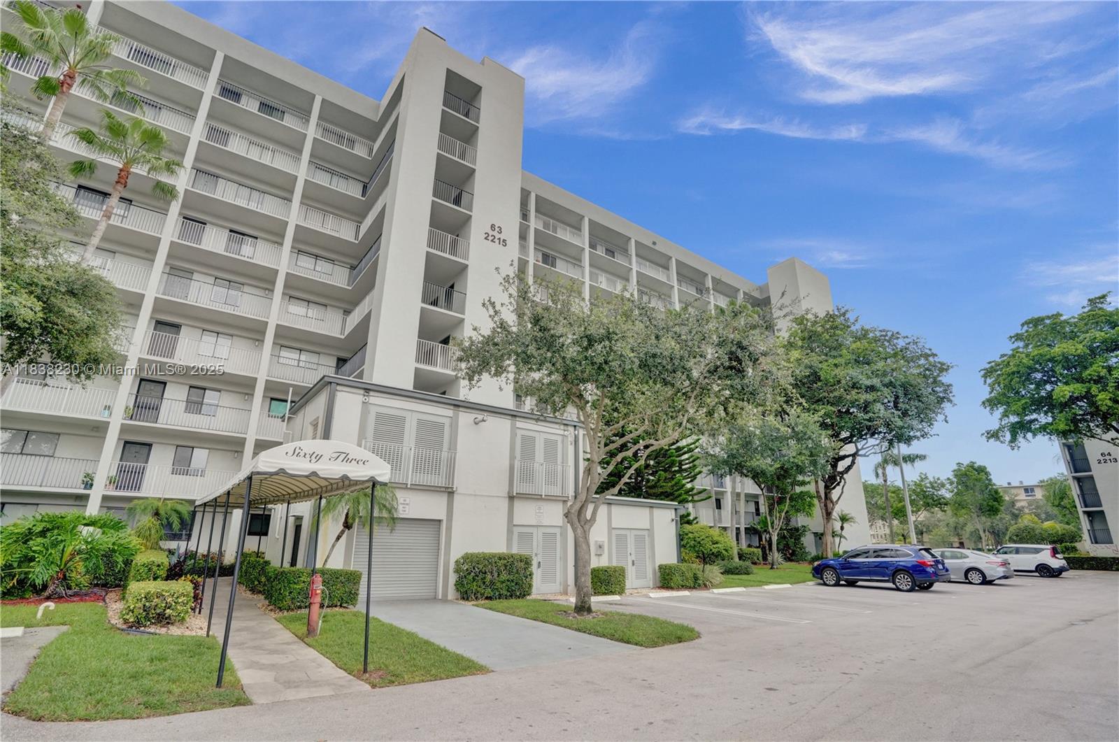 CYPRESS BEND CONDOMINIUM - Residential