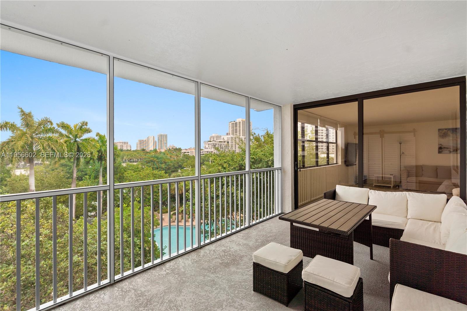 SOUTHVIEW AT AVENTURA CON - Residential
