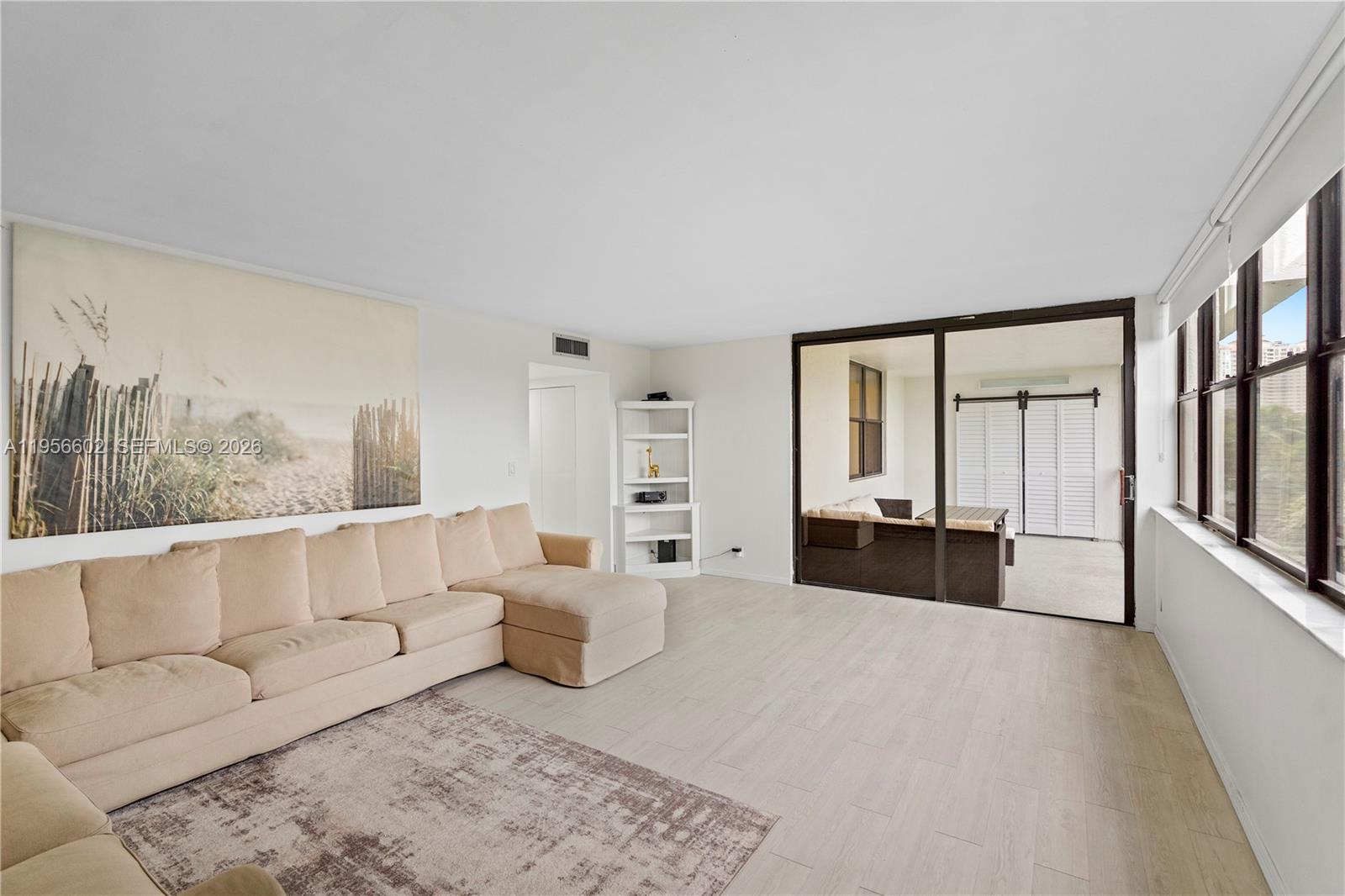 SOUTHVIEW AT AVENTURA CON - Residential
