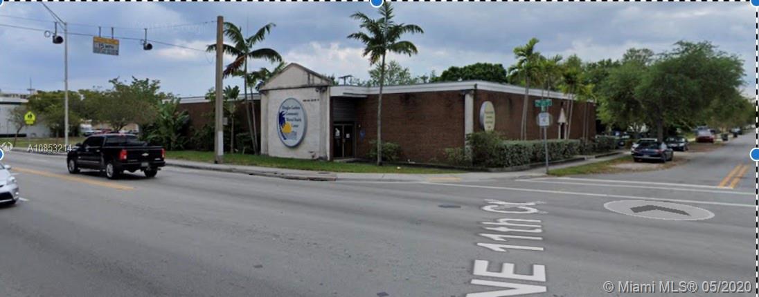 This is one of the largest sites available in North Miami. Build Multi Family or a big retail box
Lots of folios included  an entire block, double corner, 260 feet frontage , 52,000 sf of.land