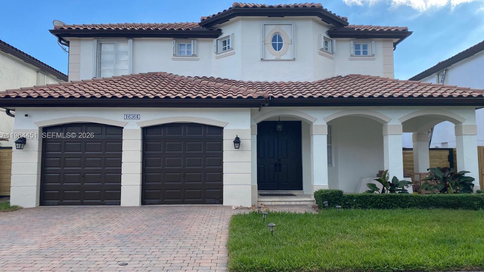 CRESTVIEW LAKES - Residential
