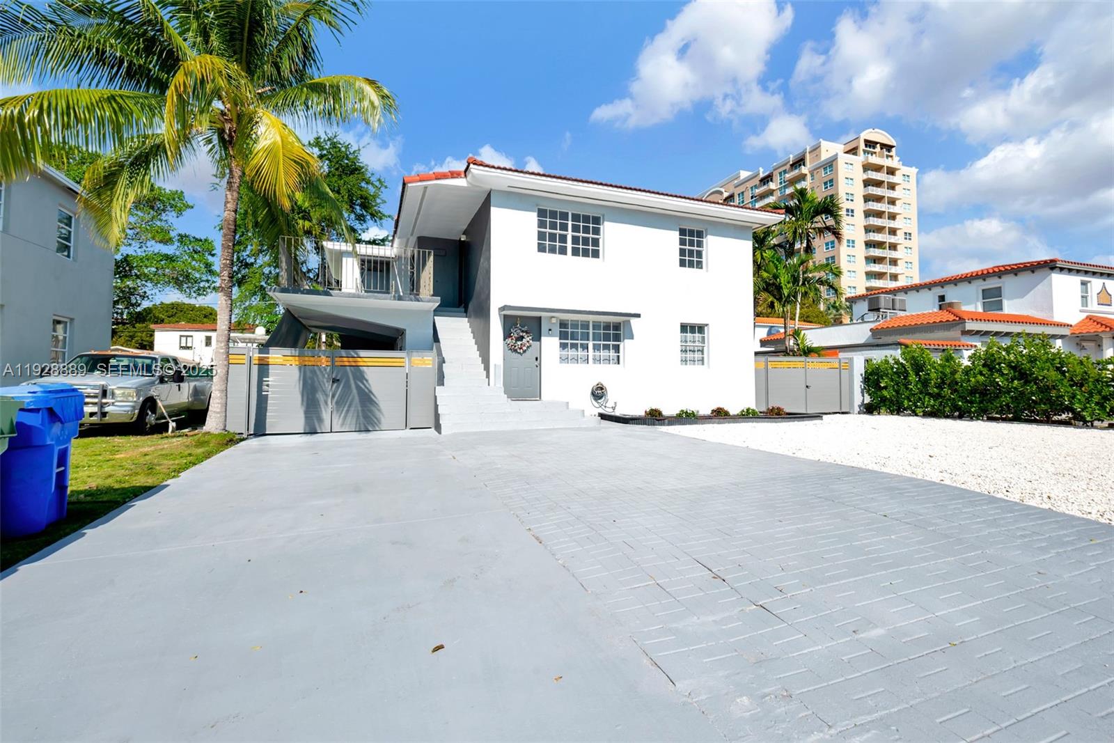 GABLES MANOR SUB - Residential Income