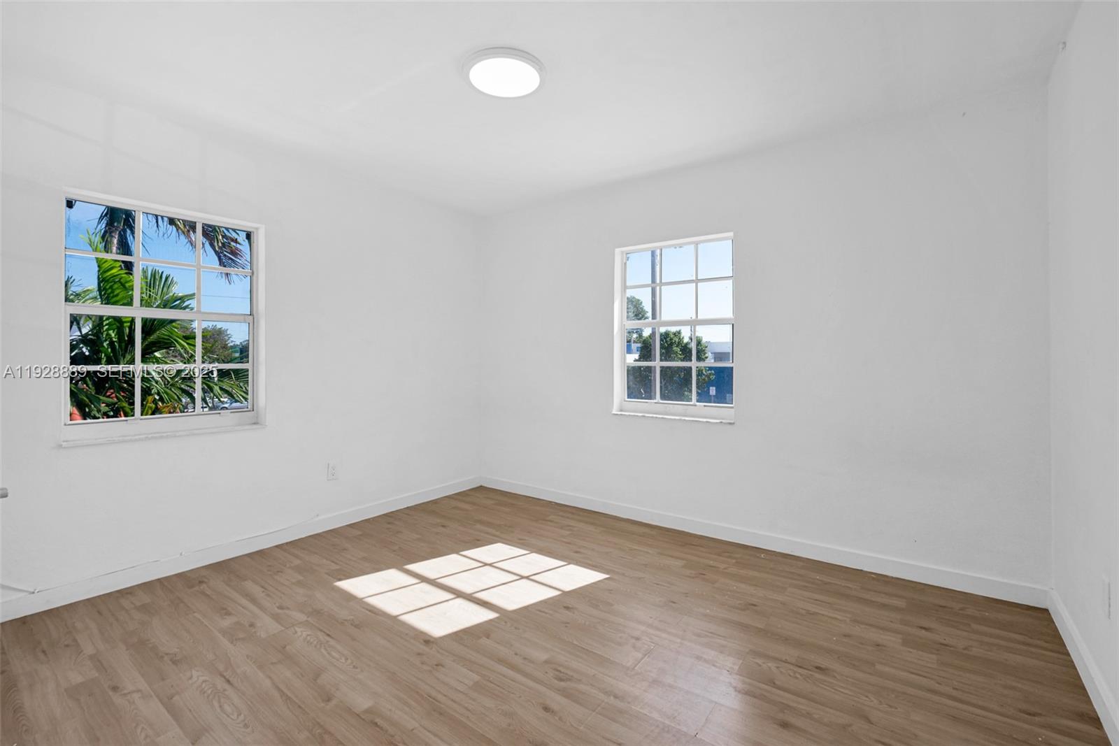 GABLES MANOR SUB - Residential Income
