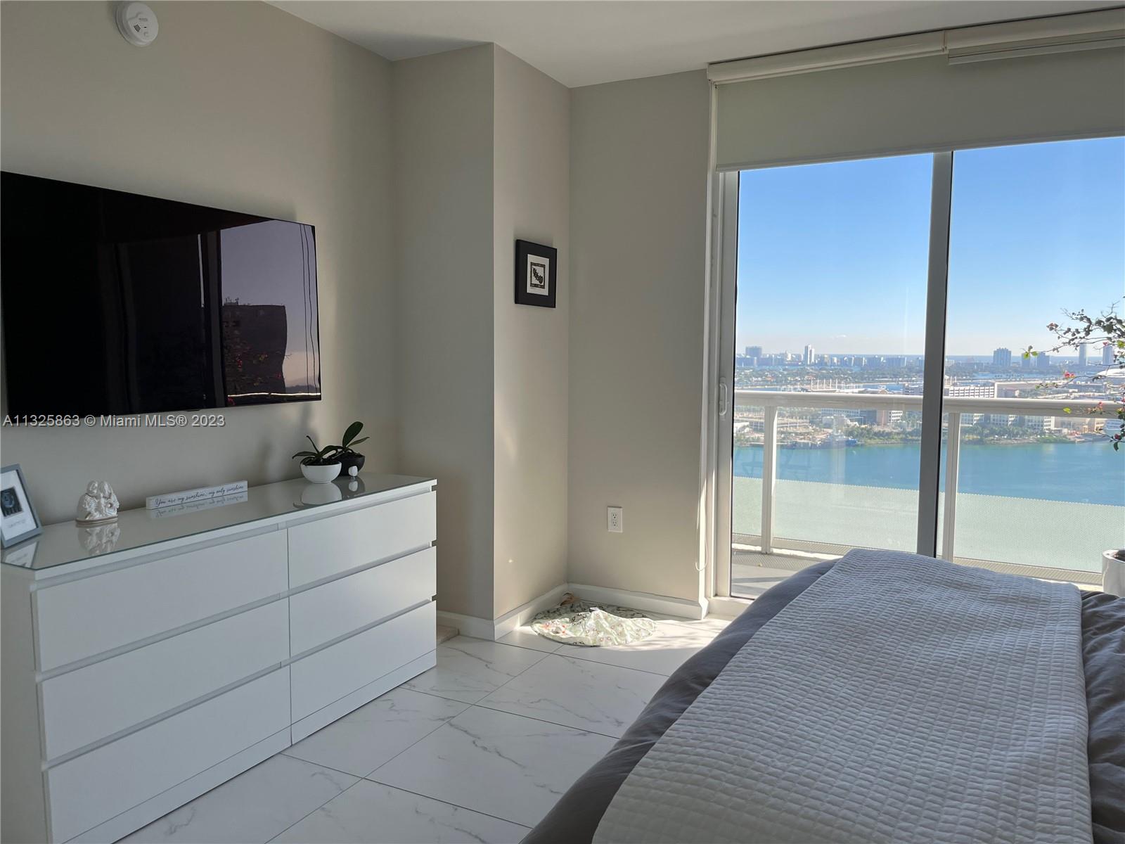 50 BISCAYNE CONDO - Residential Lease