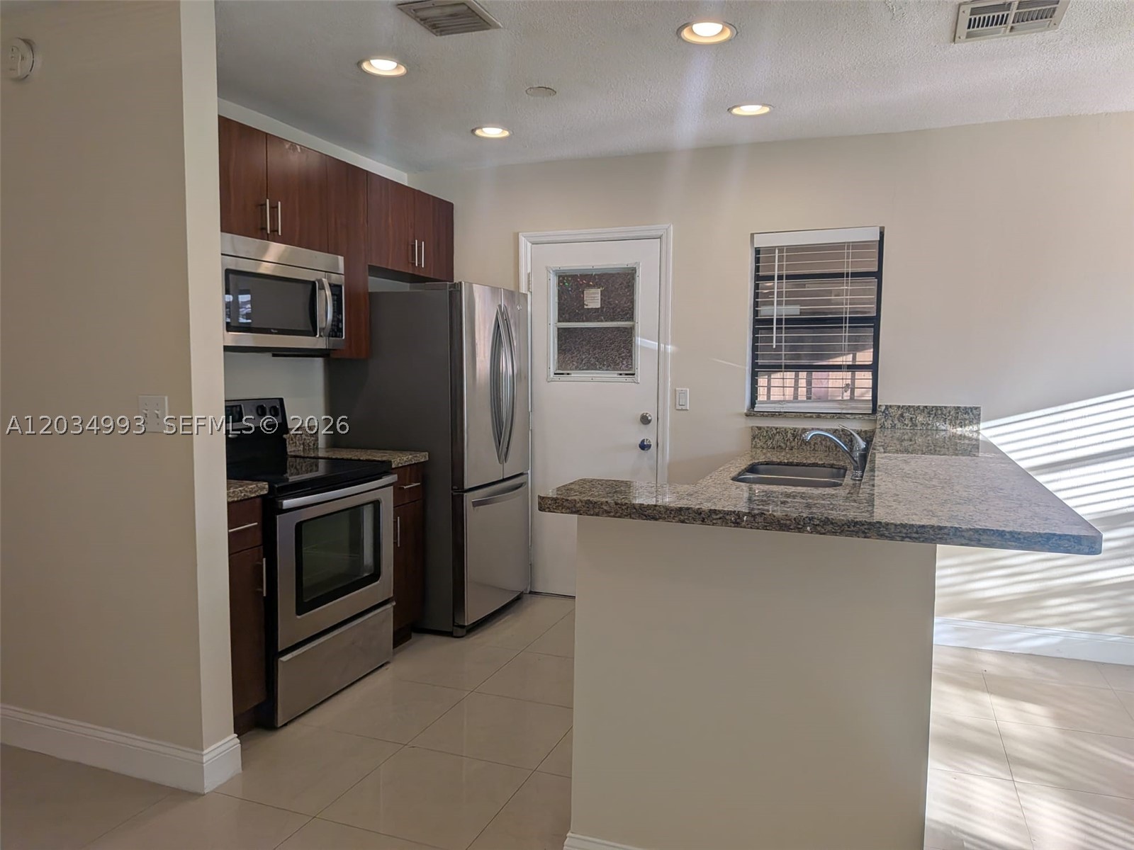 PROGRESSO - Residential Lease