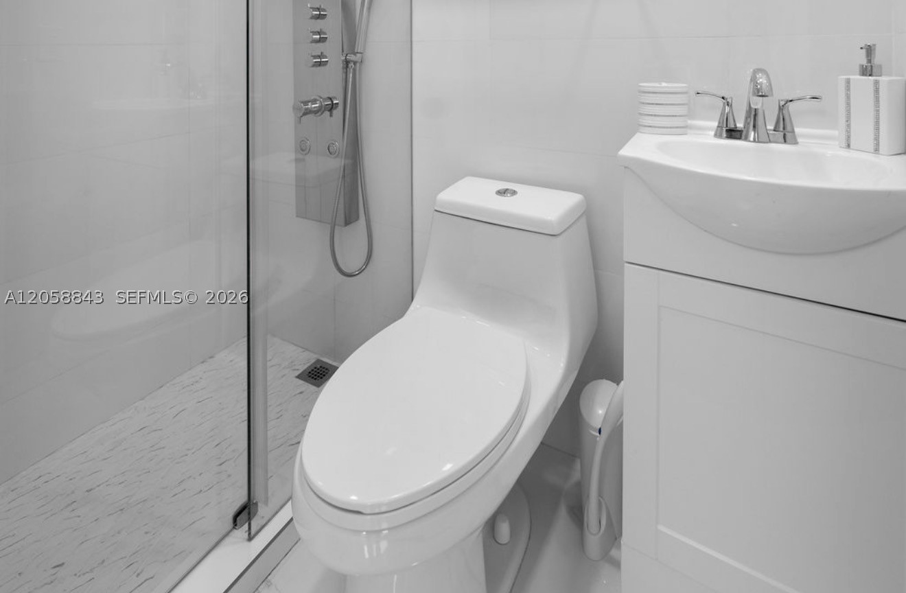 OASIS EN MANGO HILL CONDO - Residential