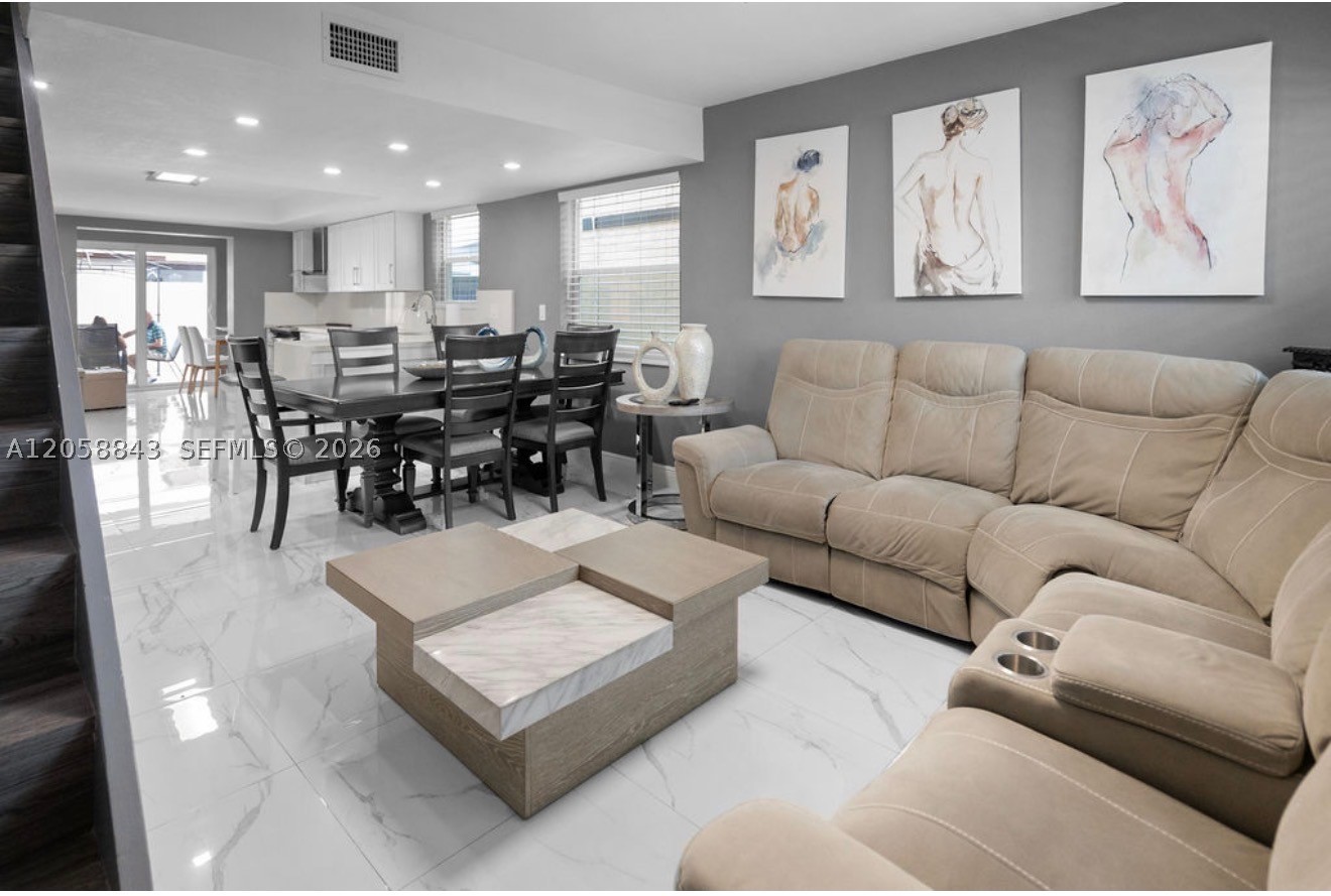 OASIS EN MANGO HILL CONDO - Residential