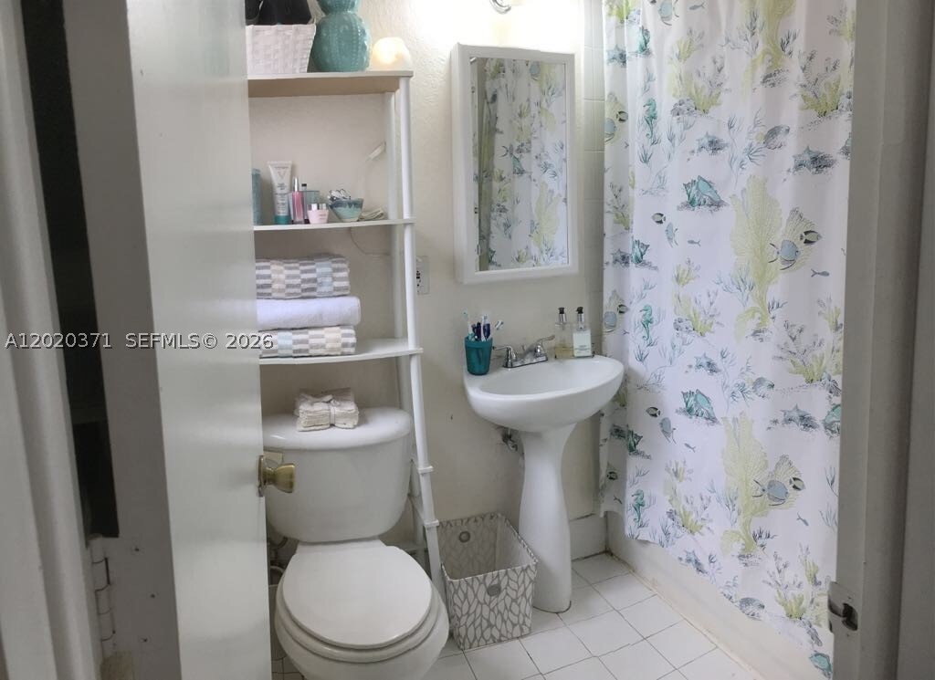 SUNSET PALM VILLAS CONDO - Residential
