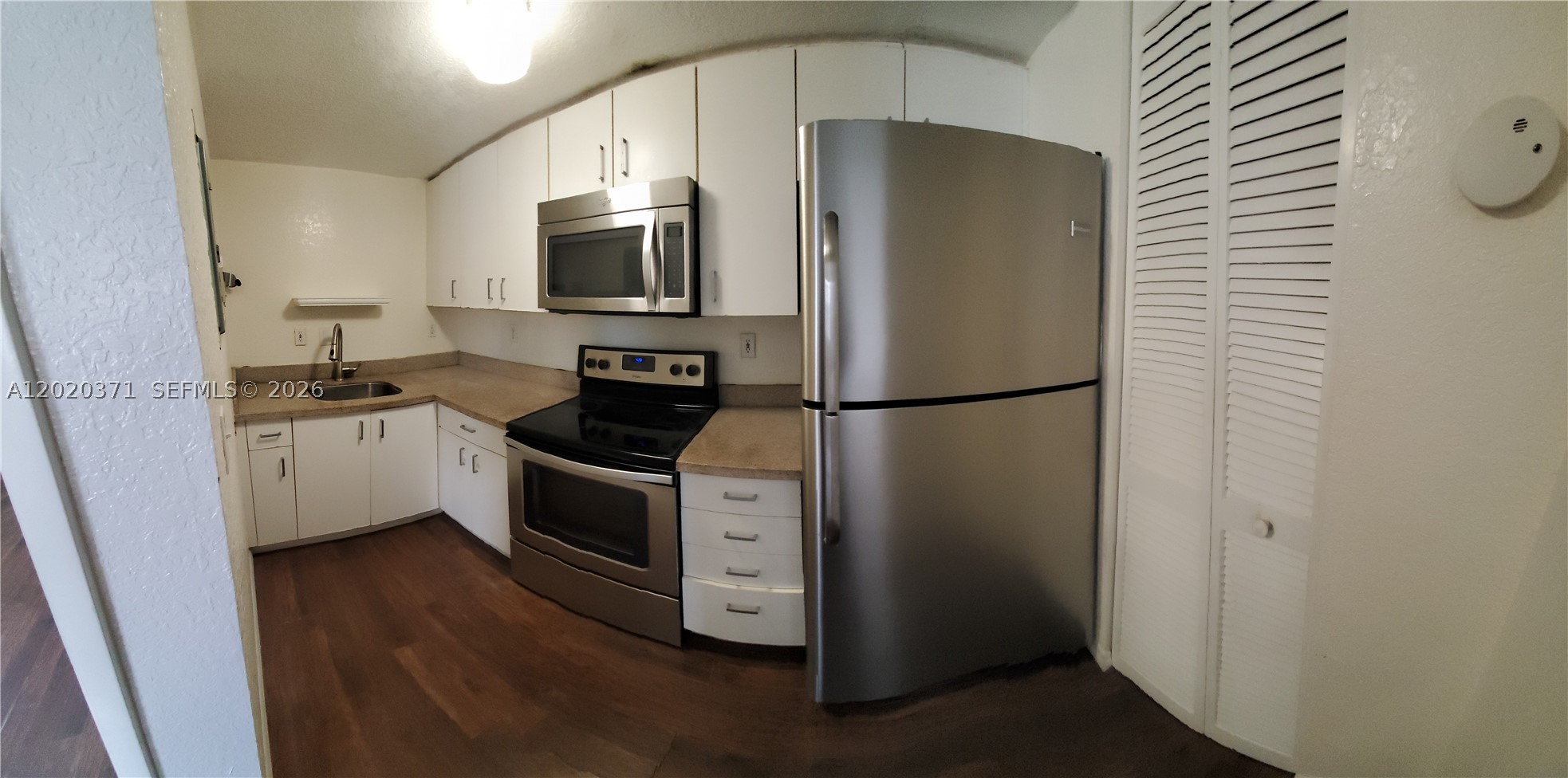 SUNSET PALM VILLAS CONDO - Residential