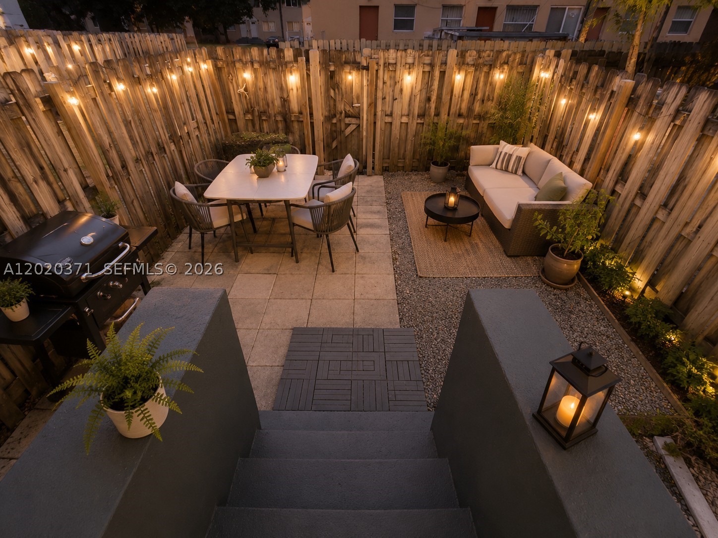 SUNSET PALM VILLAS CONDO - Residential