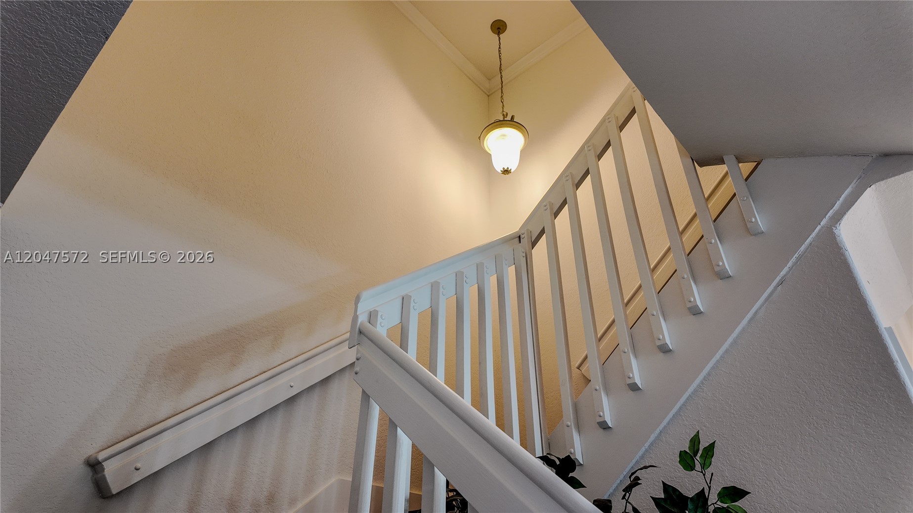 DIMENSIONS AT DORAL - Residential Lease