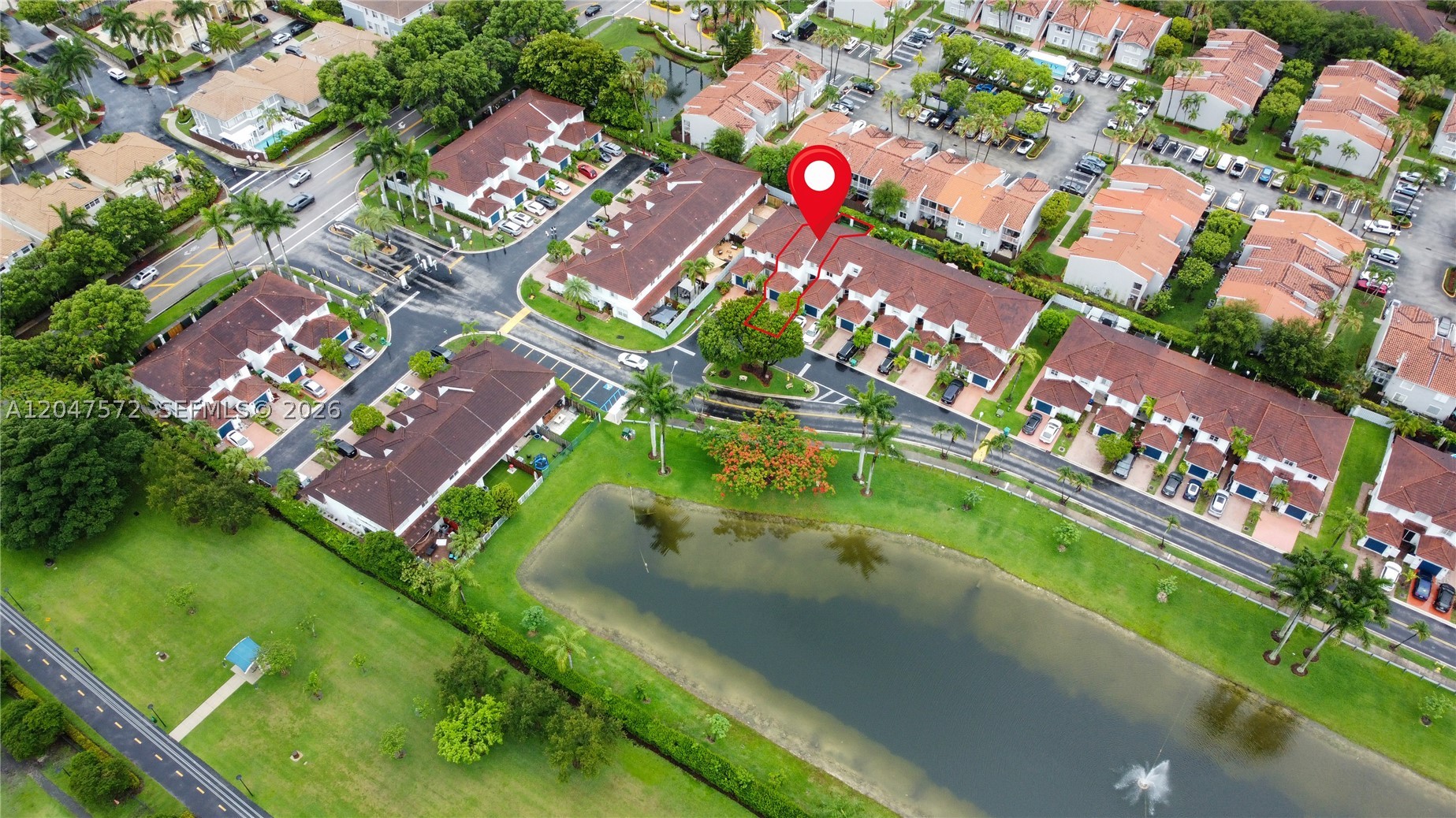 DIMENSIONS AT DORAL - Residential Lease
