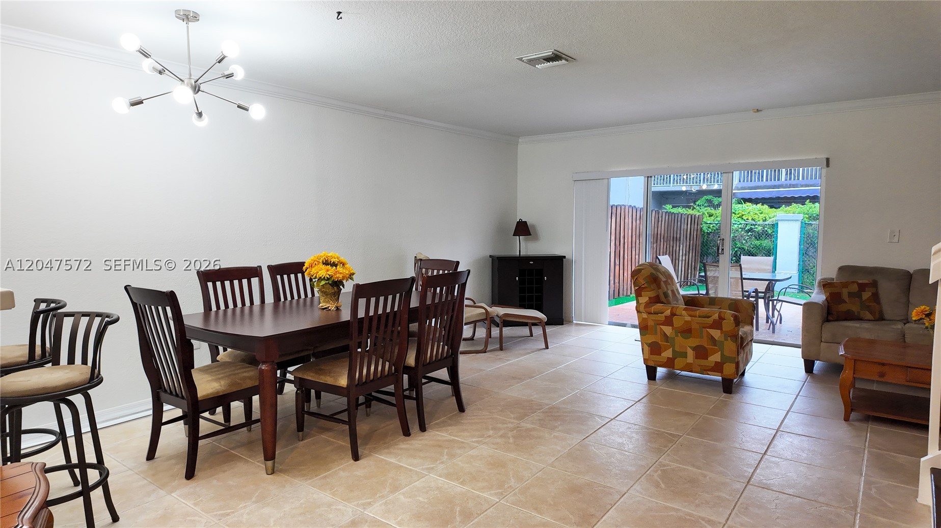 DIMENSIONS AT DORAL - Residential Lease