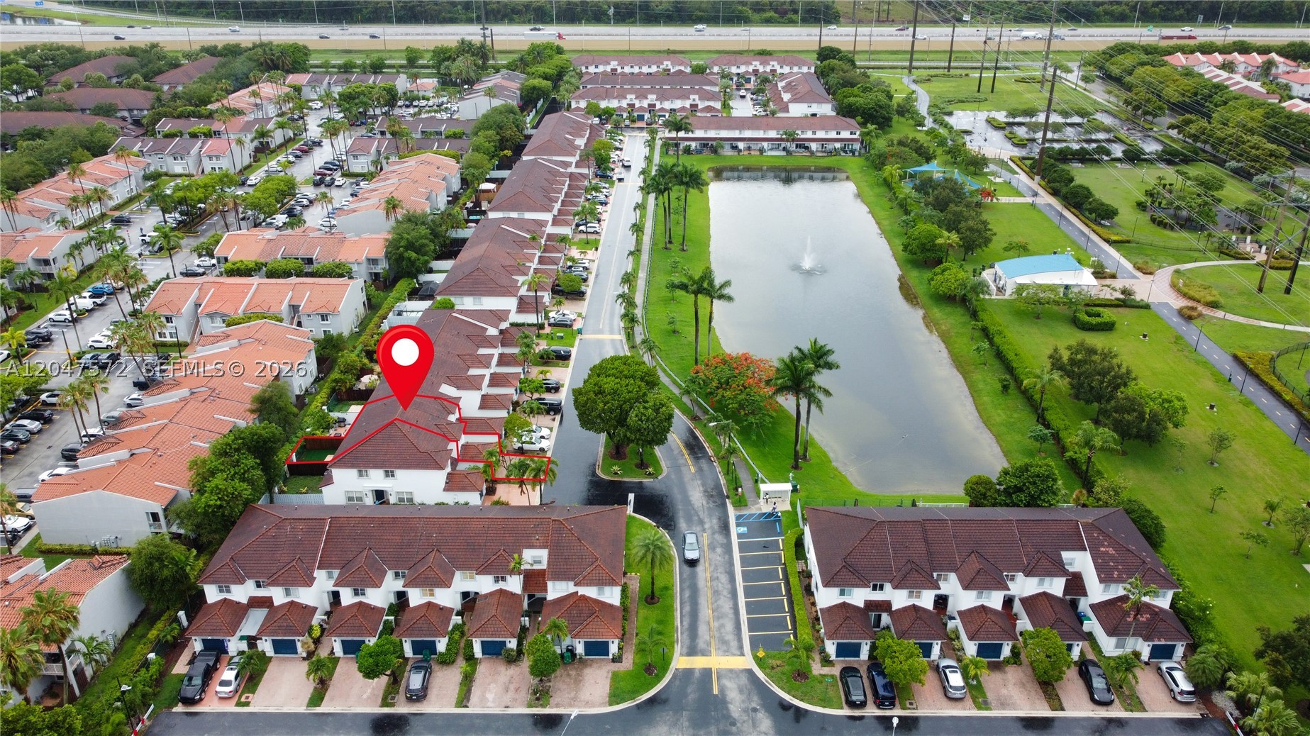 DIMENSIONS AT DORAL - Residential Lease