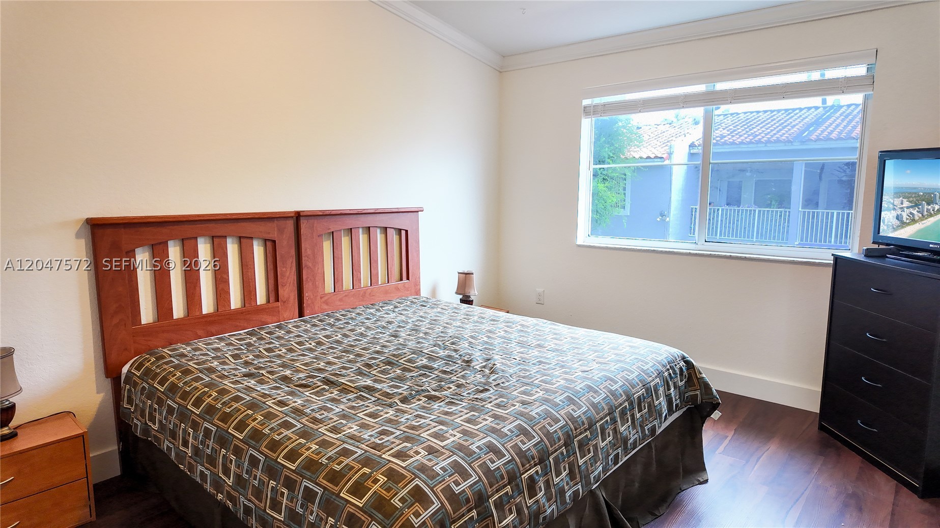 DIMENSIONS AT DORAL - Residential Lease