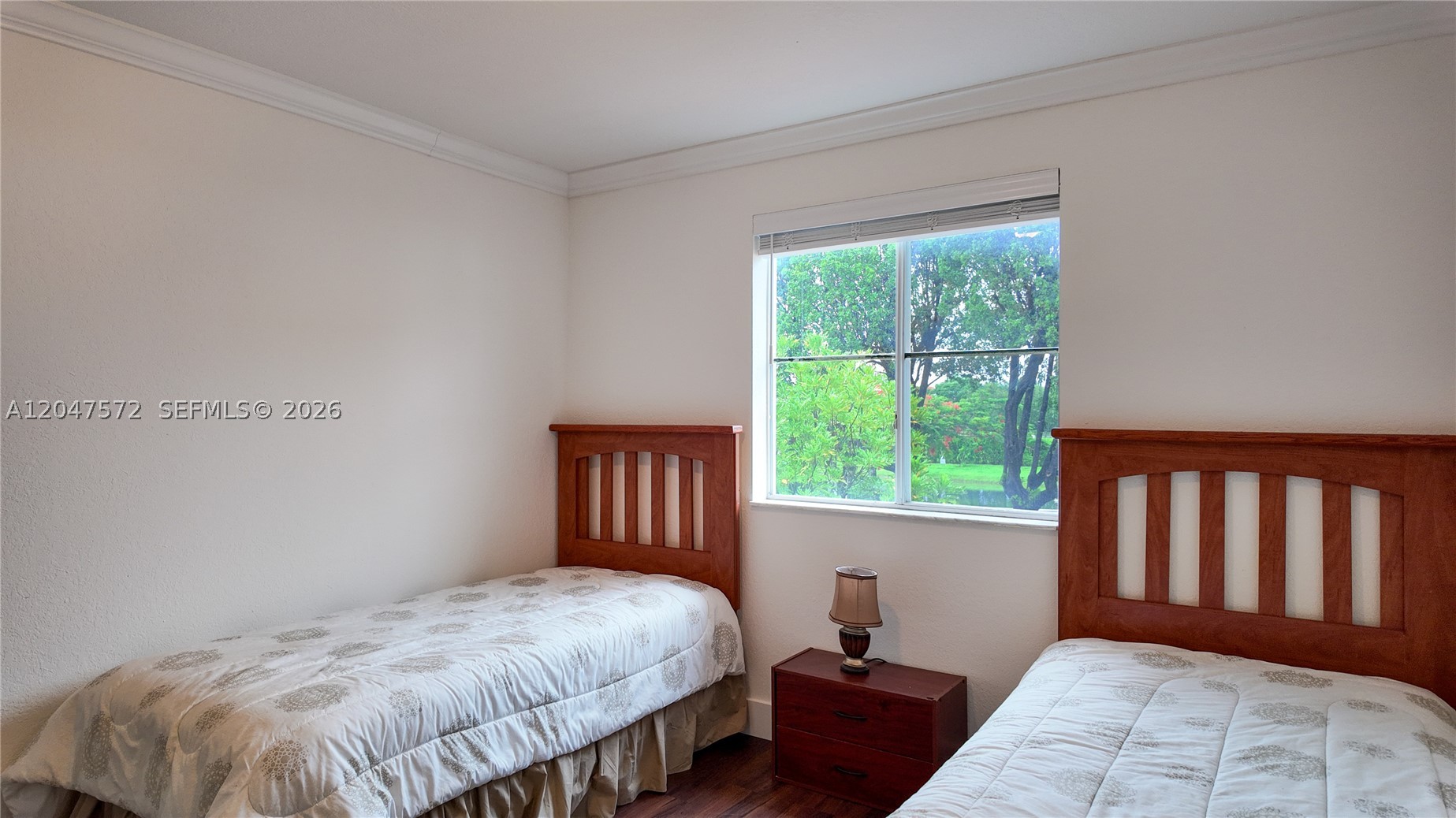 DIMENSIONS AT DORAL - Residential Lease