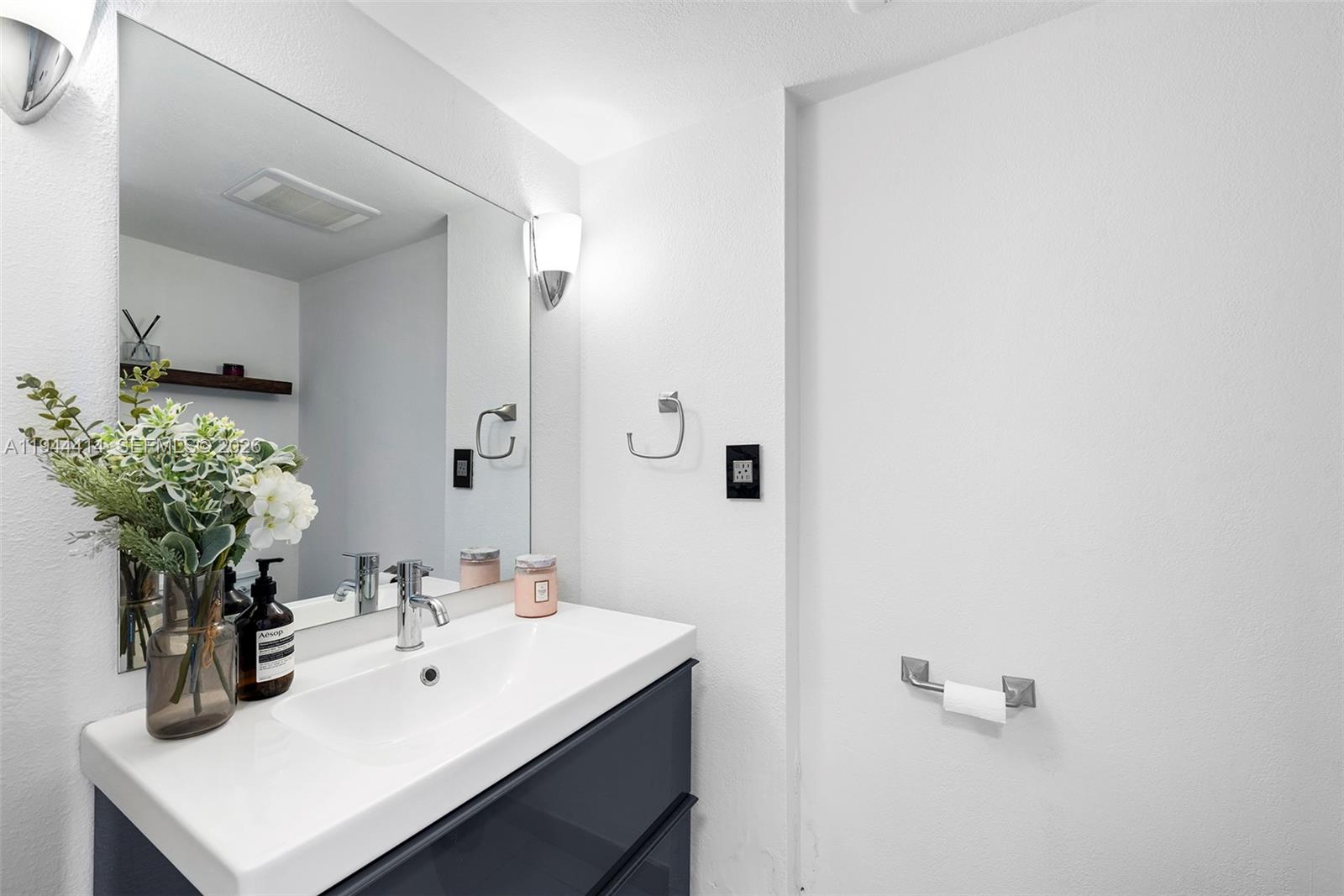 VENETIA CONDO - Residential