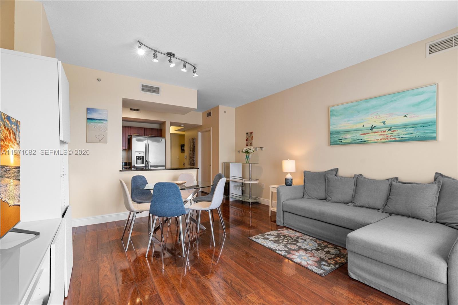 DOWNTOWN DADELAND CONDO N - Residential