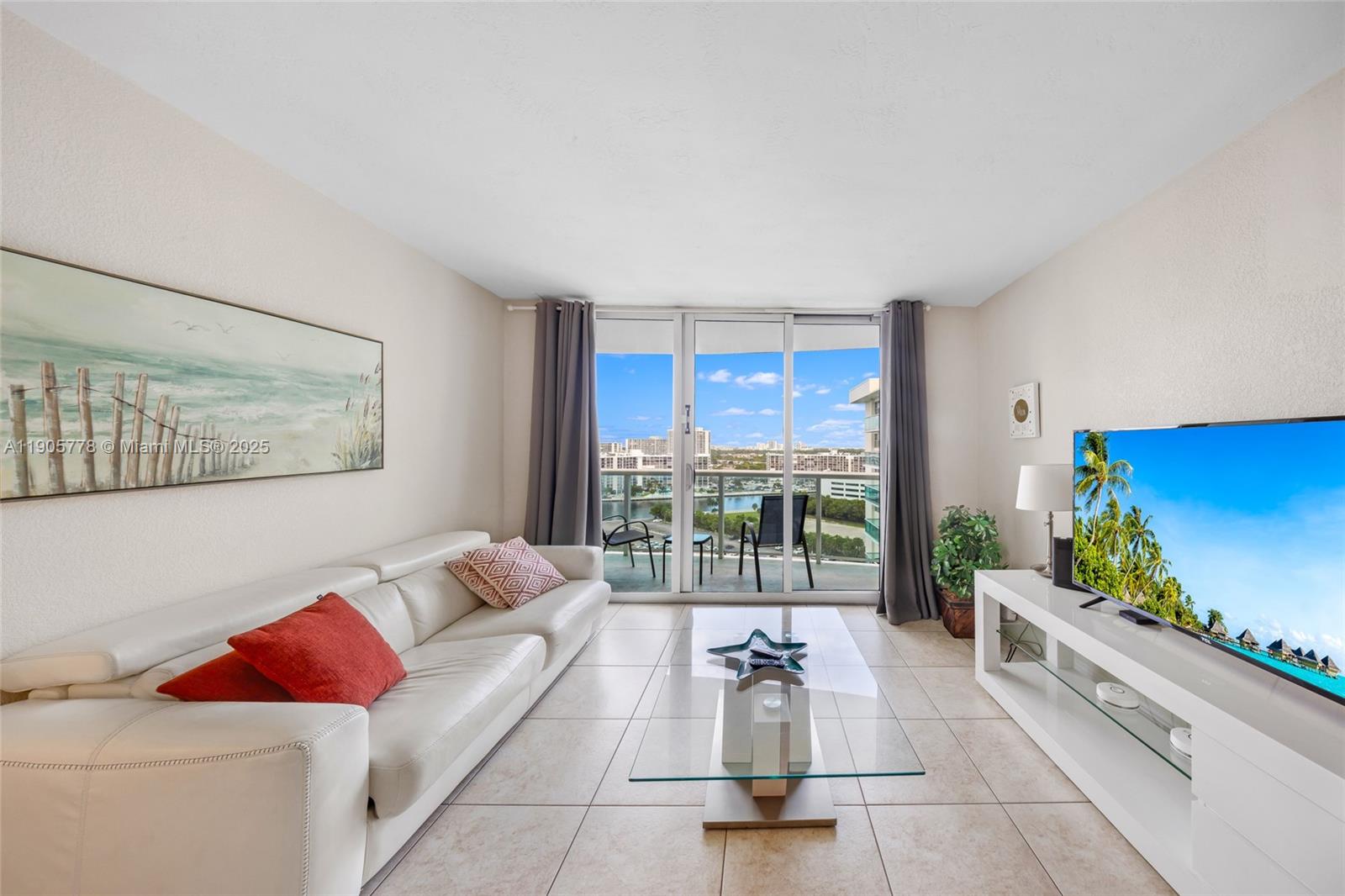 TIDES ON HOLLYWOOD BEACH - Residential