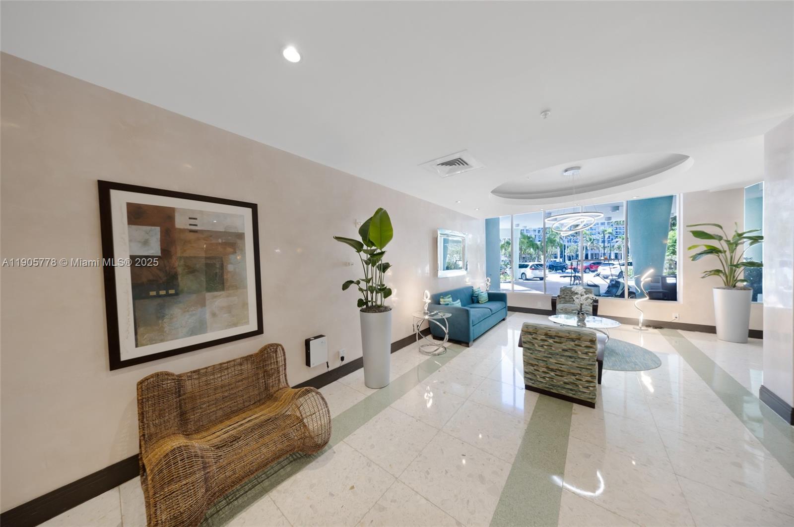 TIDES ON HOLLYWOOD BEACH - Residential