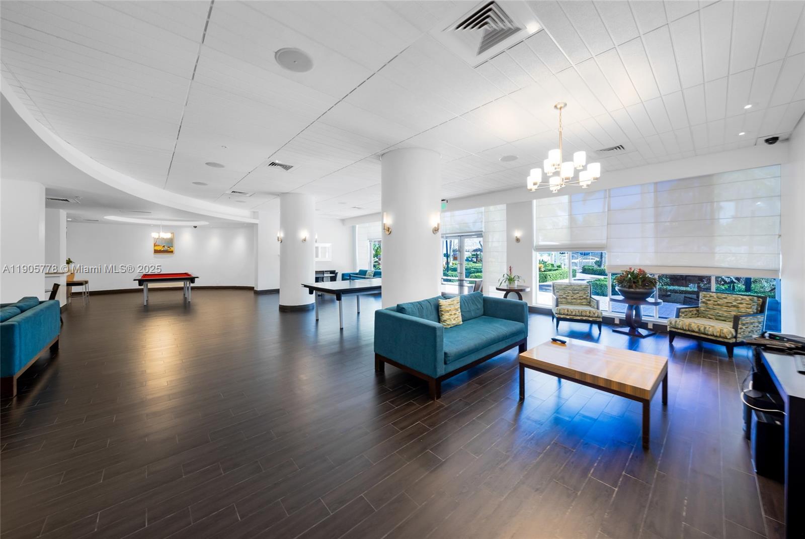 TIDES ON HOLLYWOOD BEACH - Residential