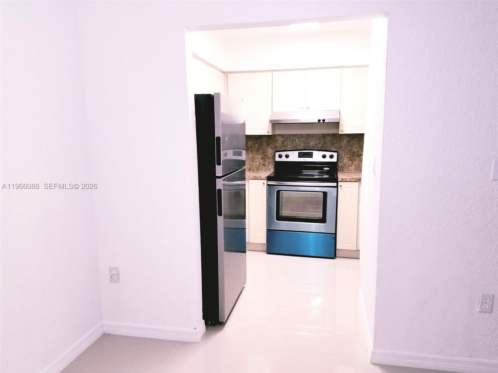 LAGO AZUL CONDO - Residential