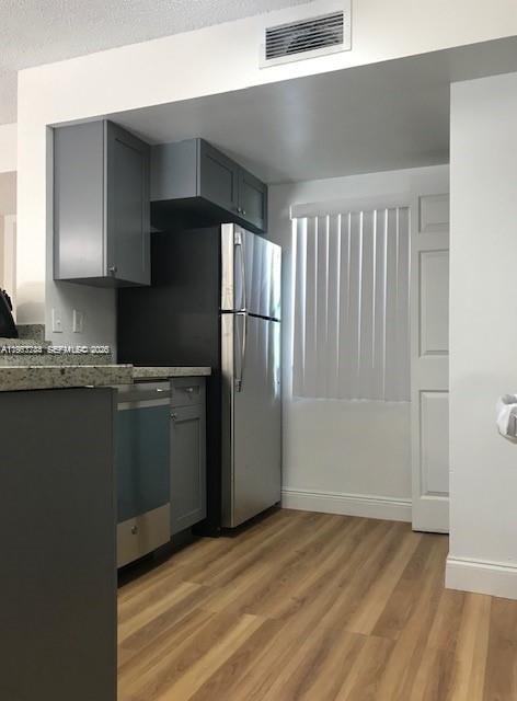SUMMERBREEZE CONDO - Residential