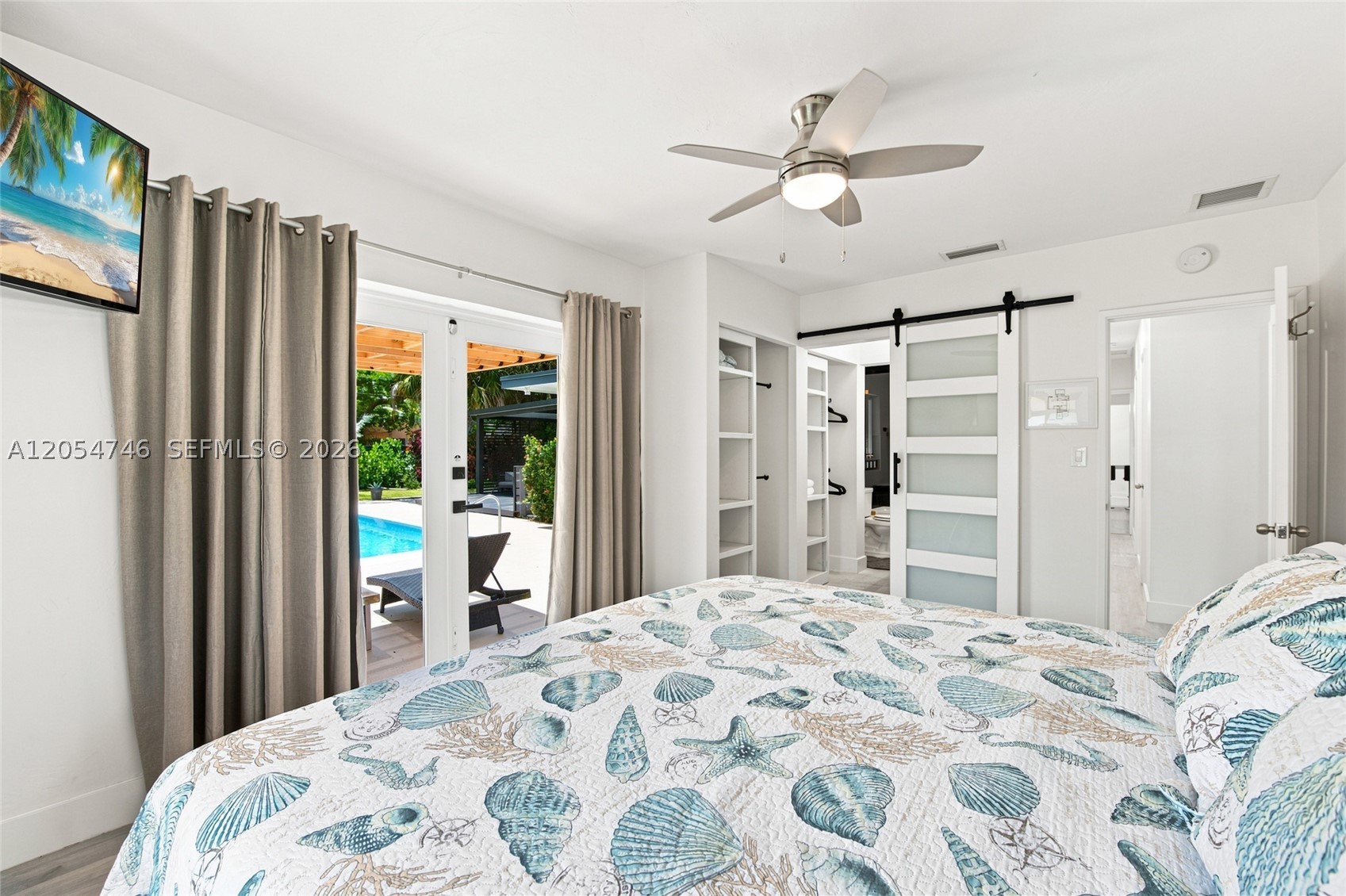 PINE CREST FIRST ADD - Residential