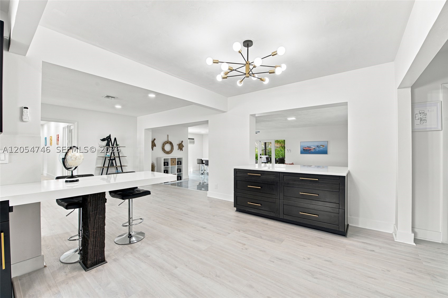 PINE CREST FIRST ADD - Residential