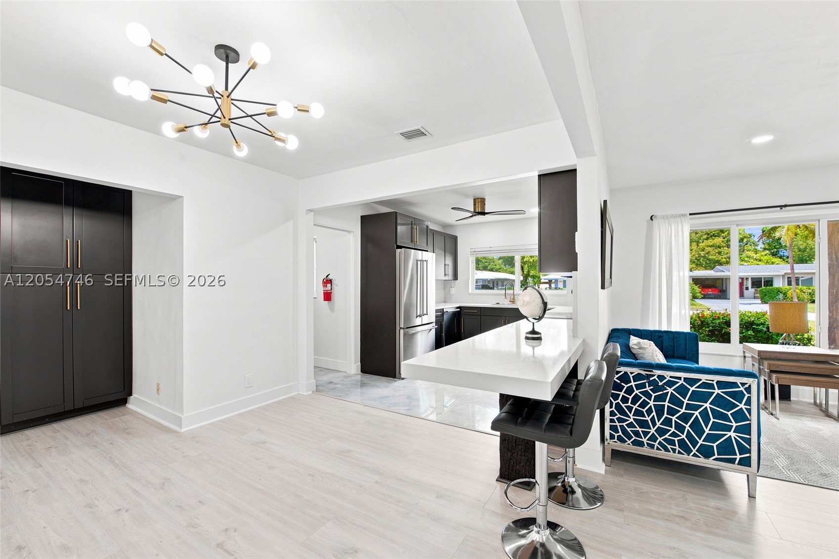 PINE CREST FIRST ADD - Residential