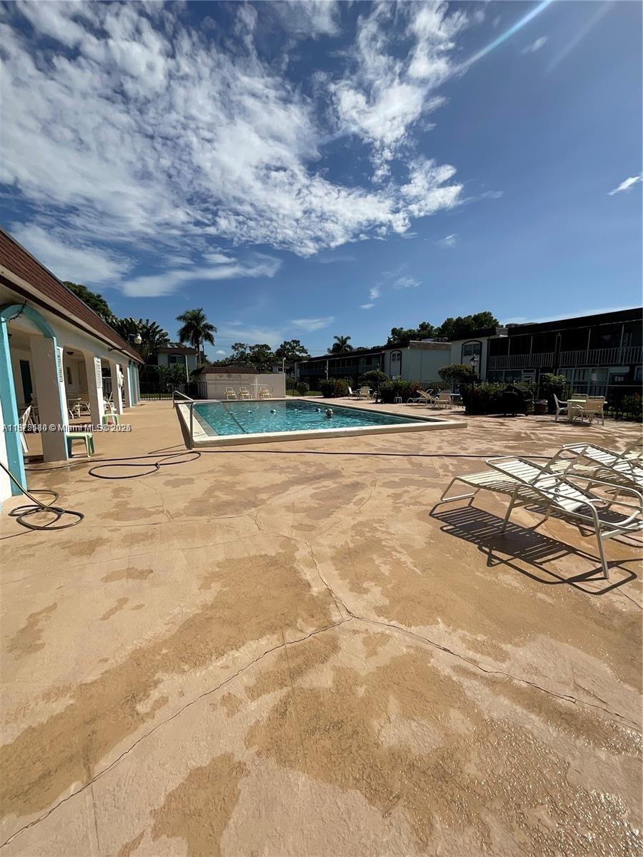 VILLA CAPRI CONDOMINIUM - Residential