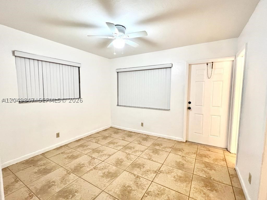 COLLIER GROVES - Residential Lease