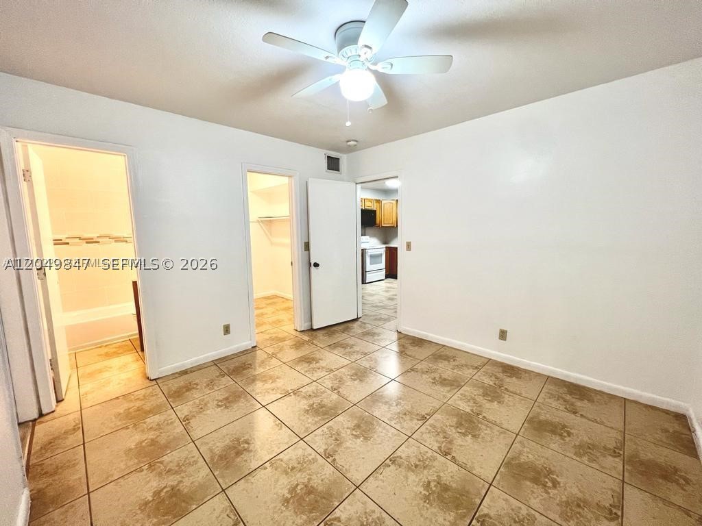 COLLIER GROVES - Residential Lease