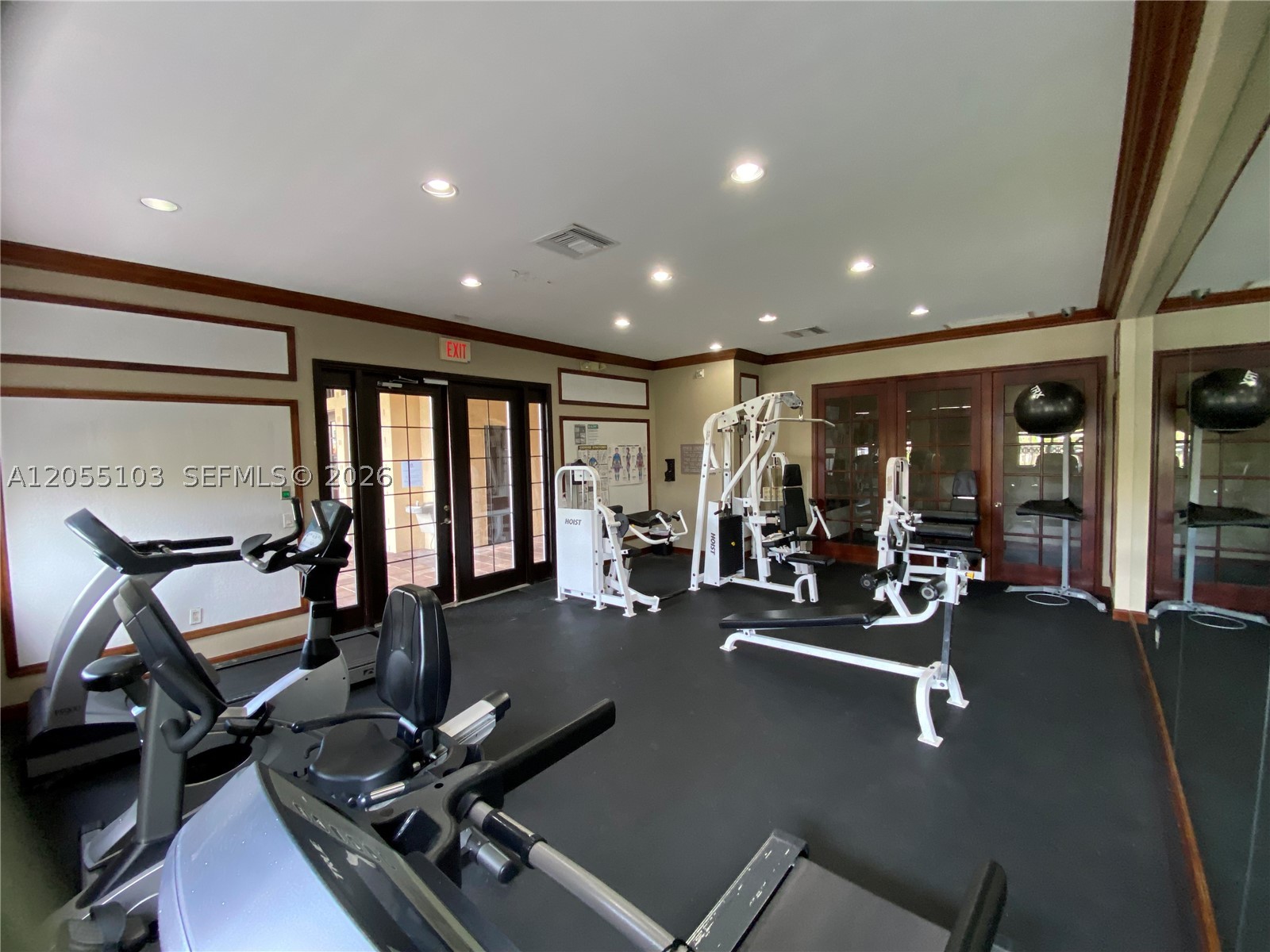 GRAND ISLES CONDO - Residential