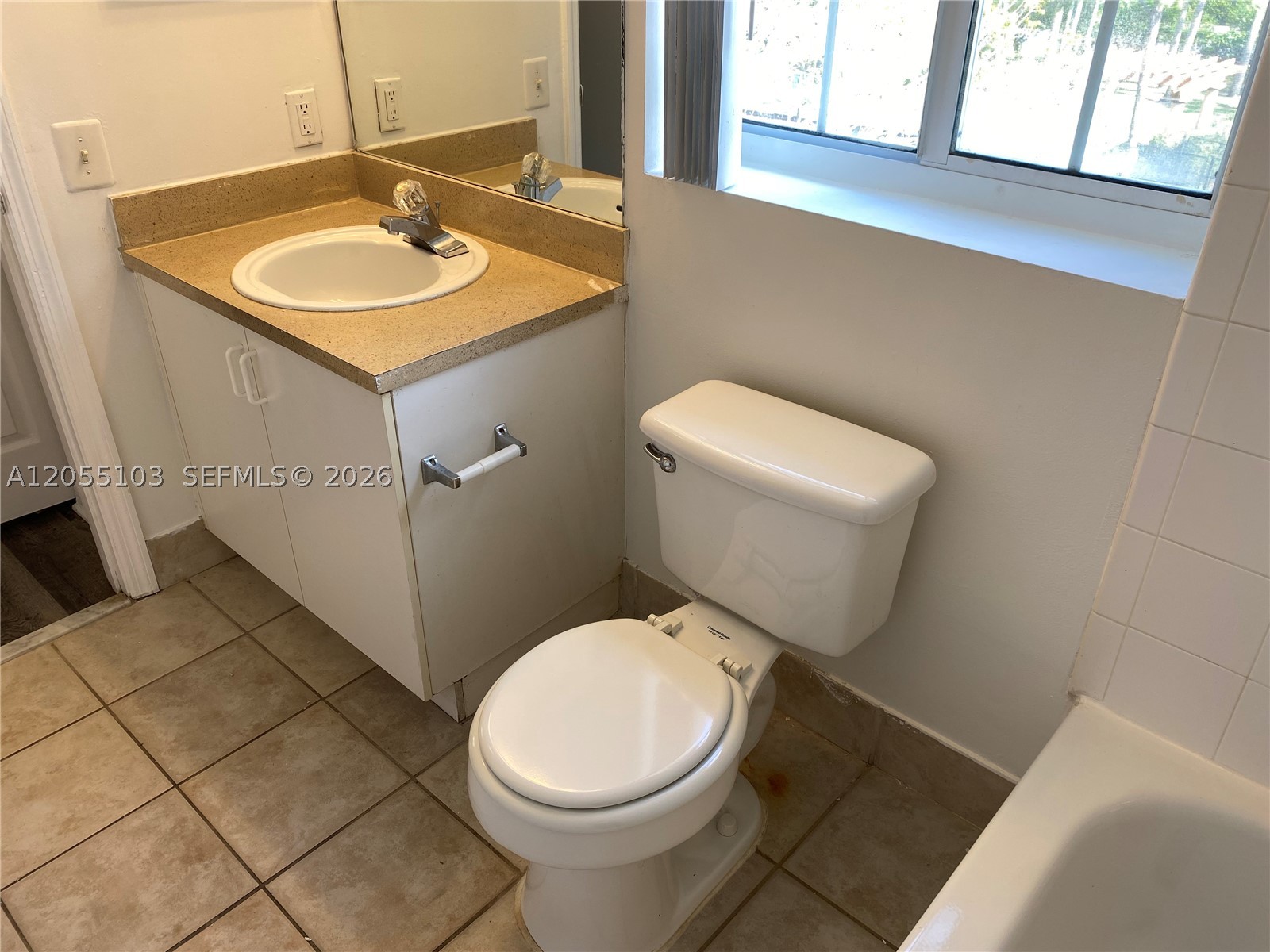 GRAND ISLES CONDO - Residential
